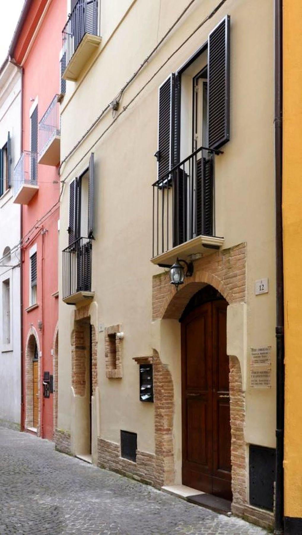 테라모 Antica Interamnia B&B 외부 사진
